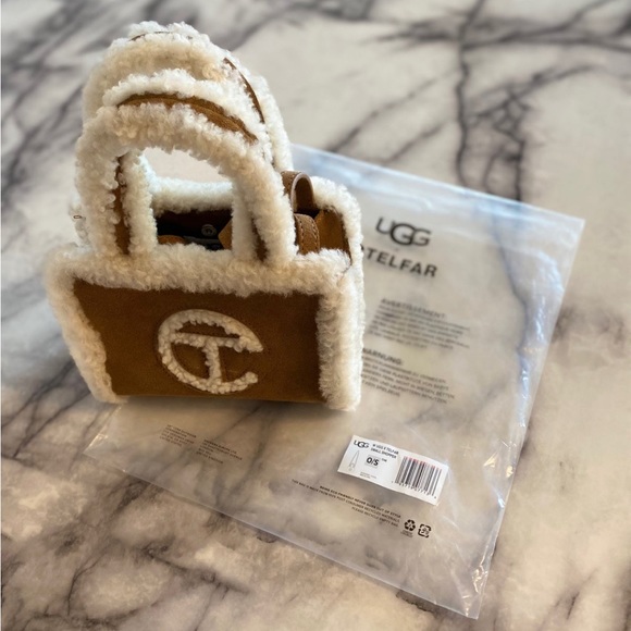 Telfar X UGG Shopping Bag - Picture 5 of 11